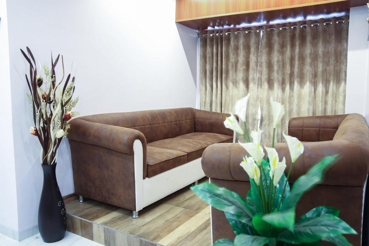 נאווי מומבאי Hotel Apple Inn מראה חיצוני תמונה