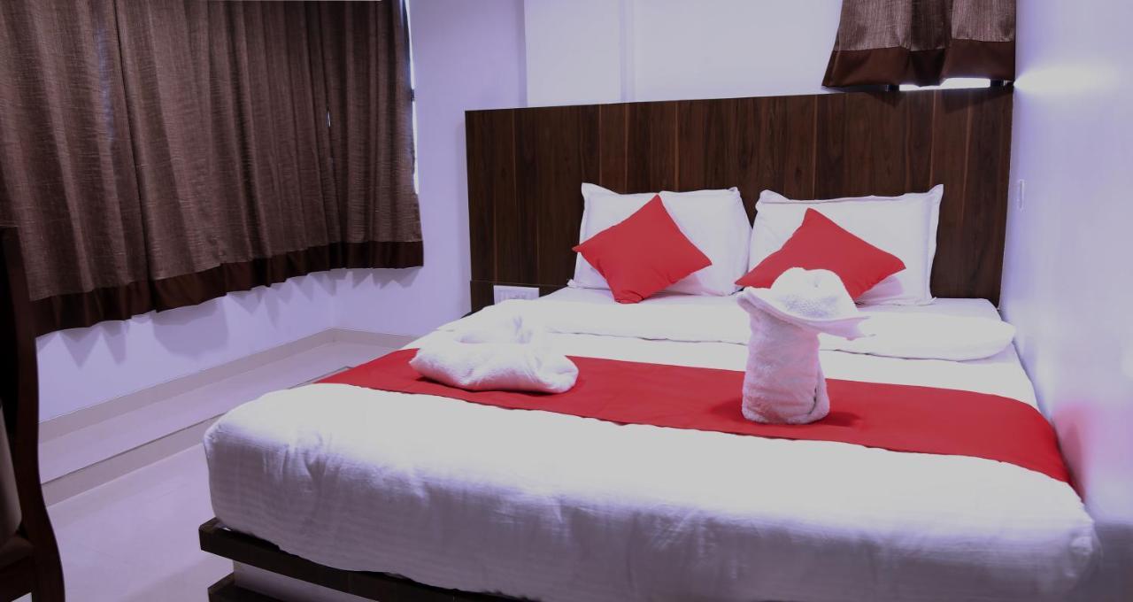 נאווי מומבאי Hotel Apple Inn מראה חיצוני תמונה